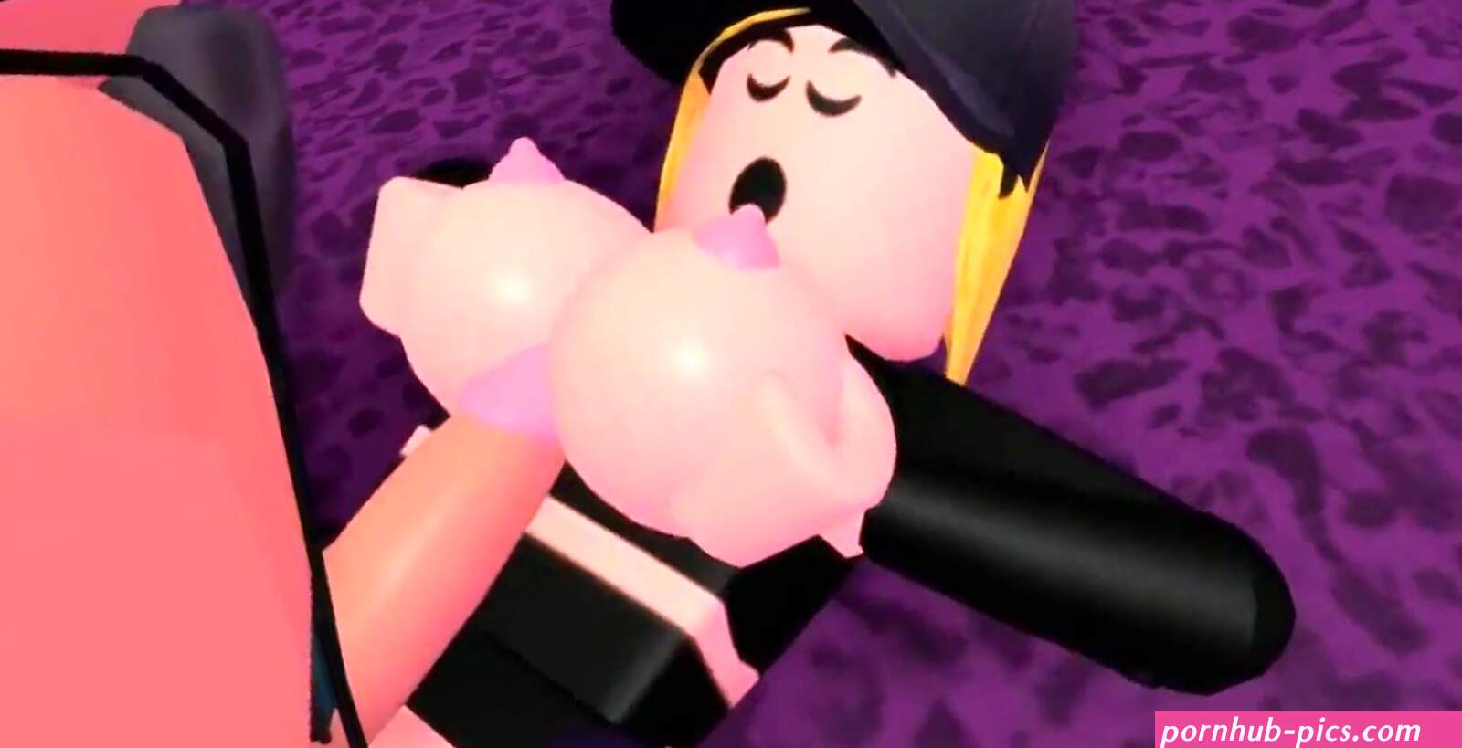 Girl gives boobjob in the club roblox