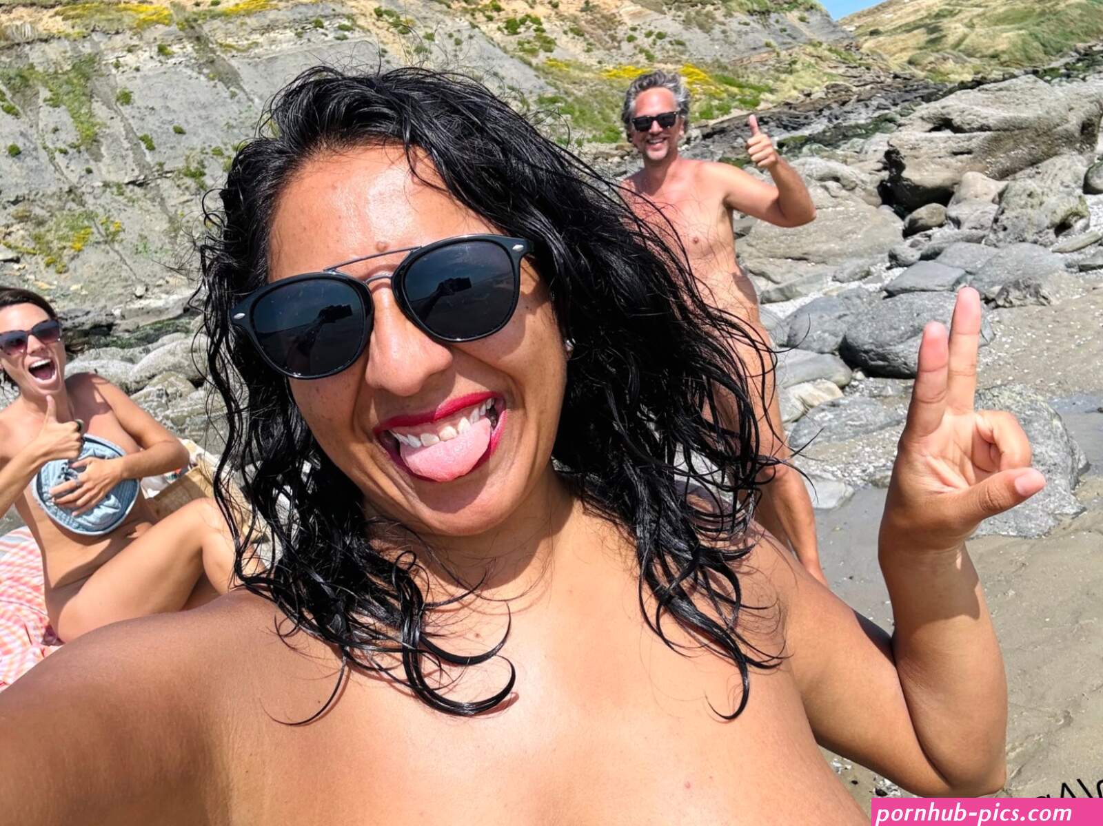PublicSexHub PublicSexHub X