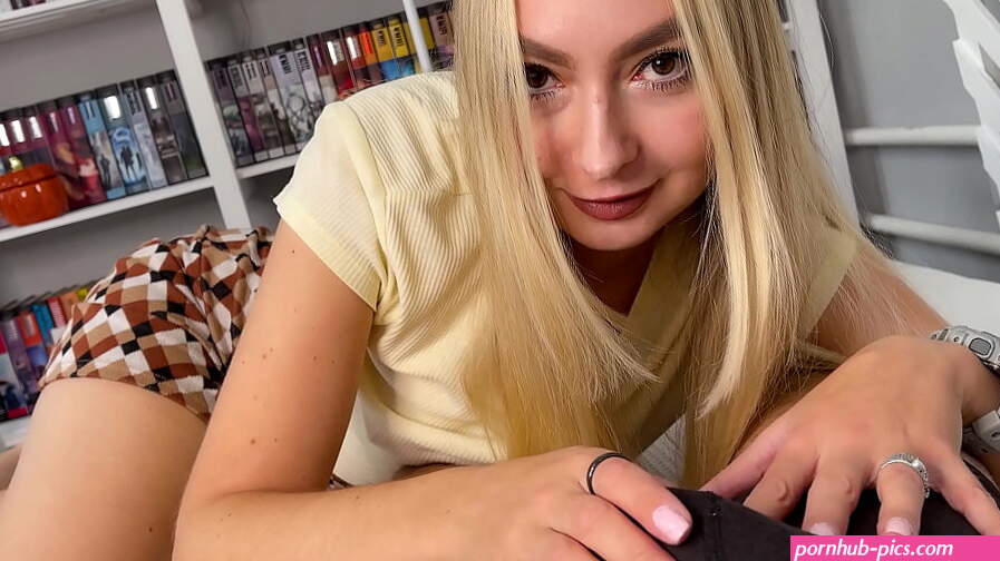 I Accidentally Cum in Step sister