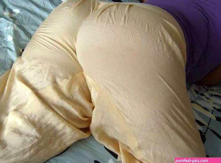Sexy gaand salwar ke andar