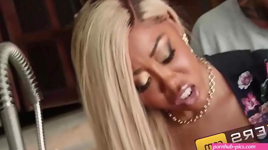 Cheating Wife Moriah Mills Gets Drilled By Husbands Pal