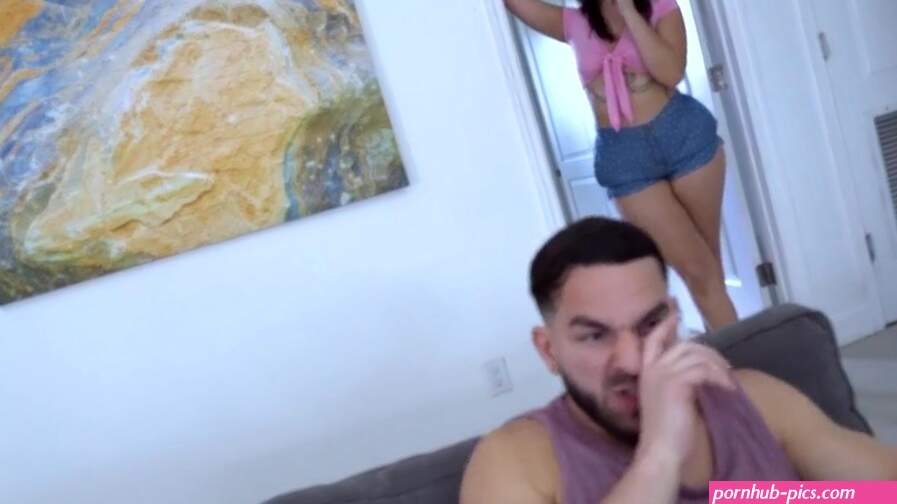 Vivian Taylor was hungry for doggystyle sex and asked her friend to fuck her pussy