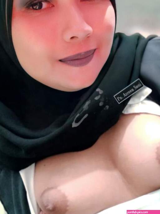 Awek Melayu Tudung Bogel