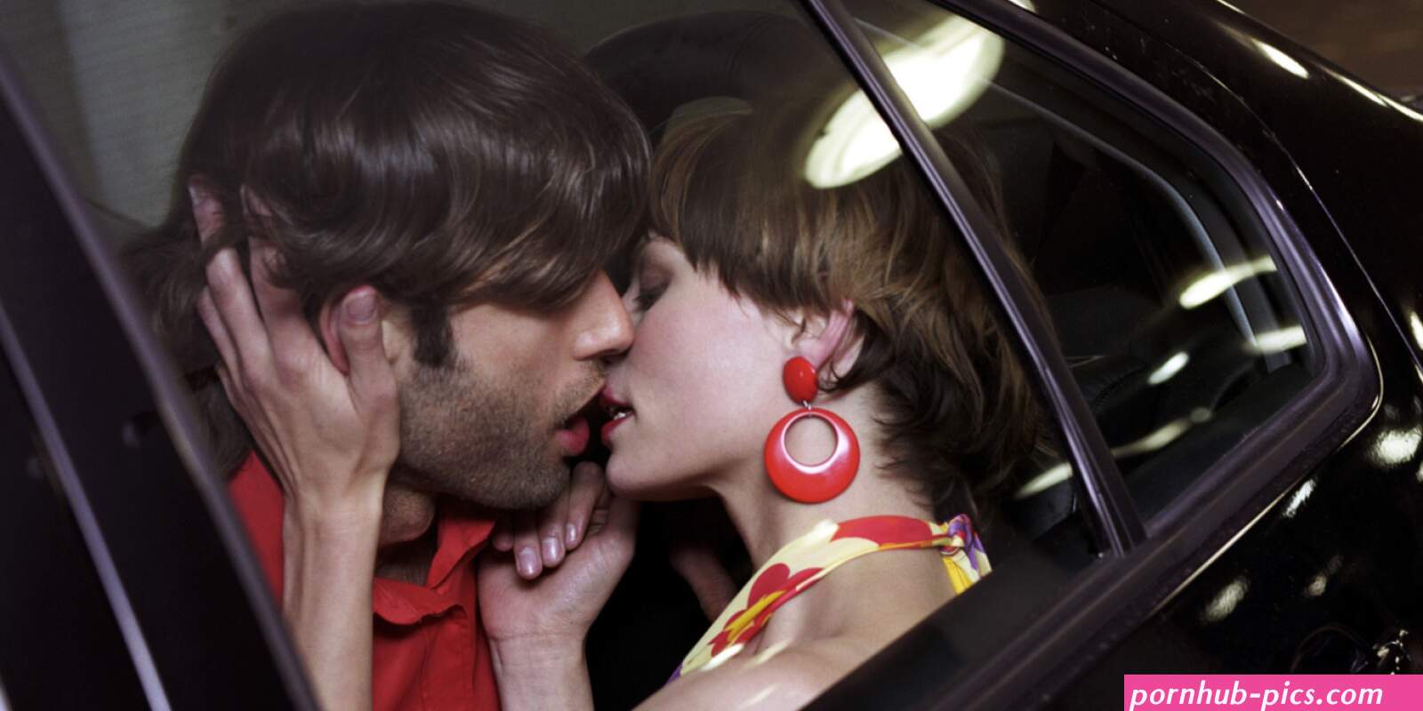 How to Have Public Sex Without Getting Caught