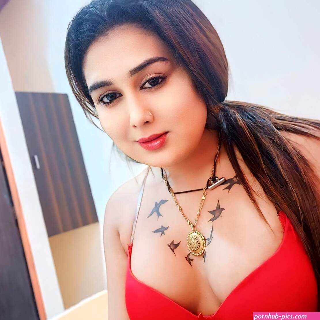 Bong Beauty DiyaSen LundSucker Guatemalan Transsexual escort in Mumbai