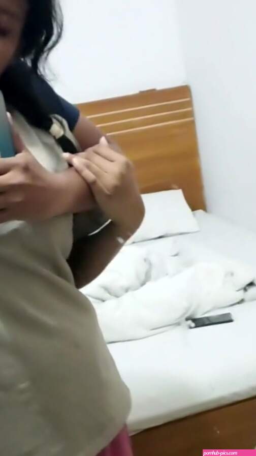 lovers first time sex in hotel room mms video by Khan