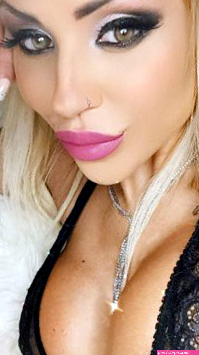 TOP MODEL DE ONLYFANS MELODY STAR
