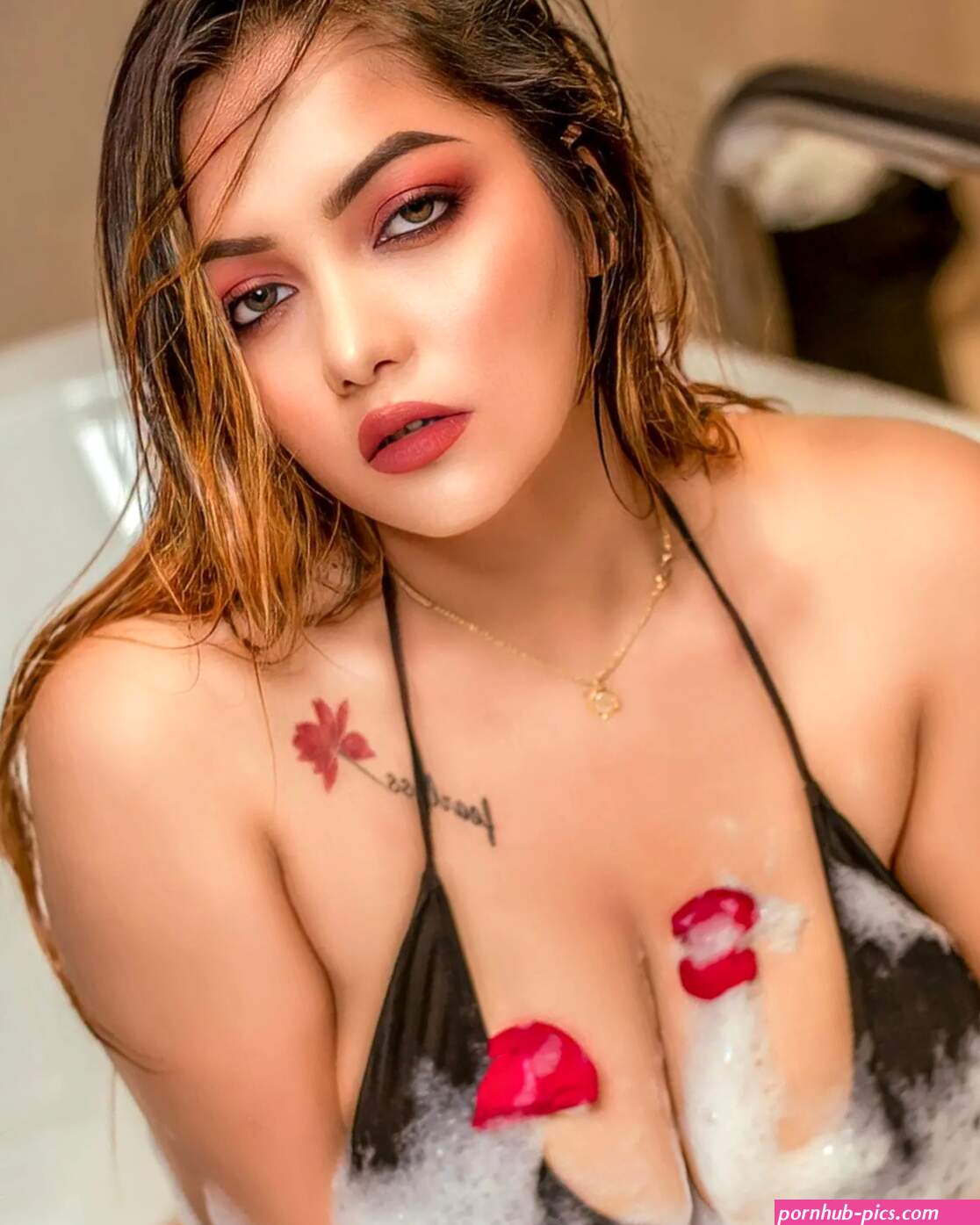 w serwisie X: Pooja Shaw Trending TrendingNow trendsonfire sexy Share thatthat thatshot beauty beauty desiwife desihot desigirl kolkatagirl hotpecs hotpicshow topmodel bongnaari BongGirls bongacamsmodels...