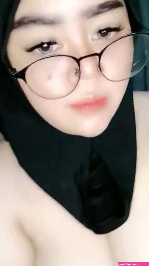 Cute hijab girl