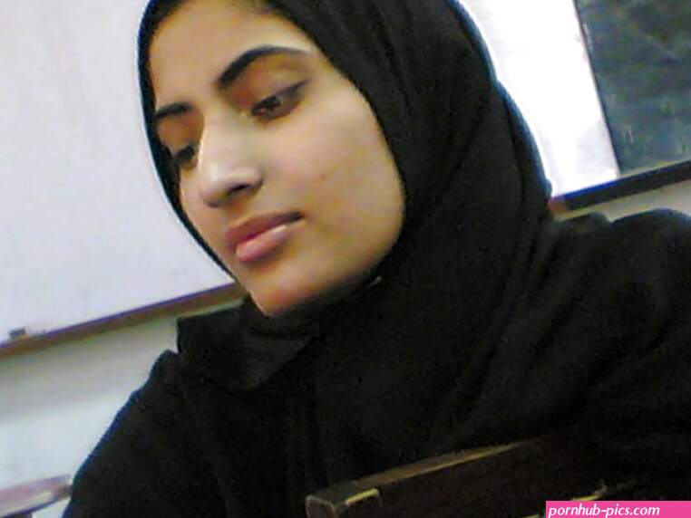 Desi Paki Indian Hijab Female