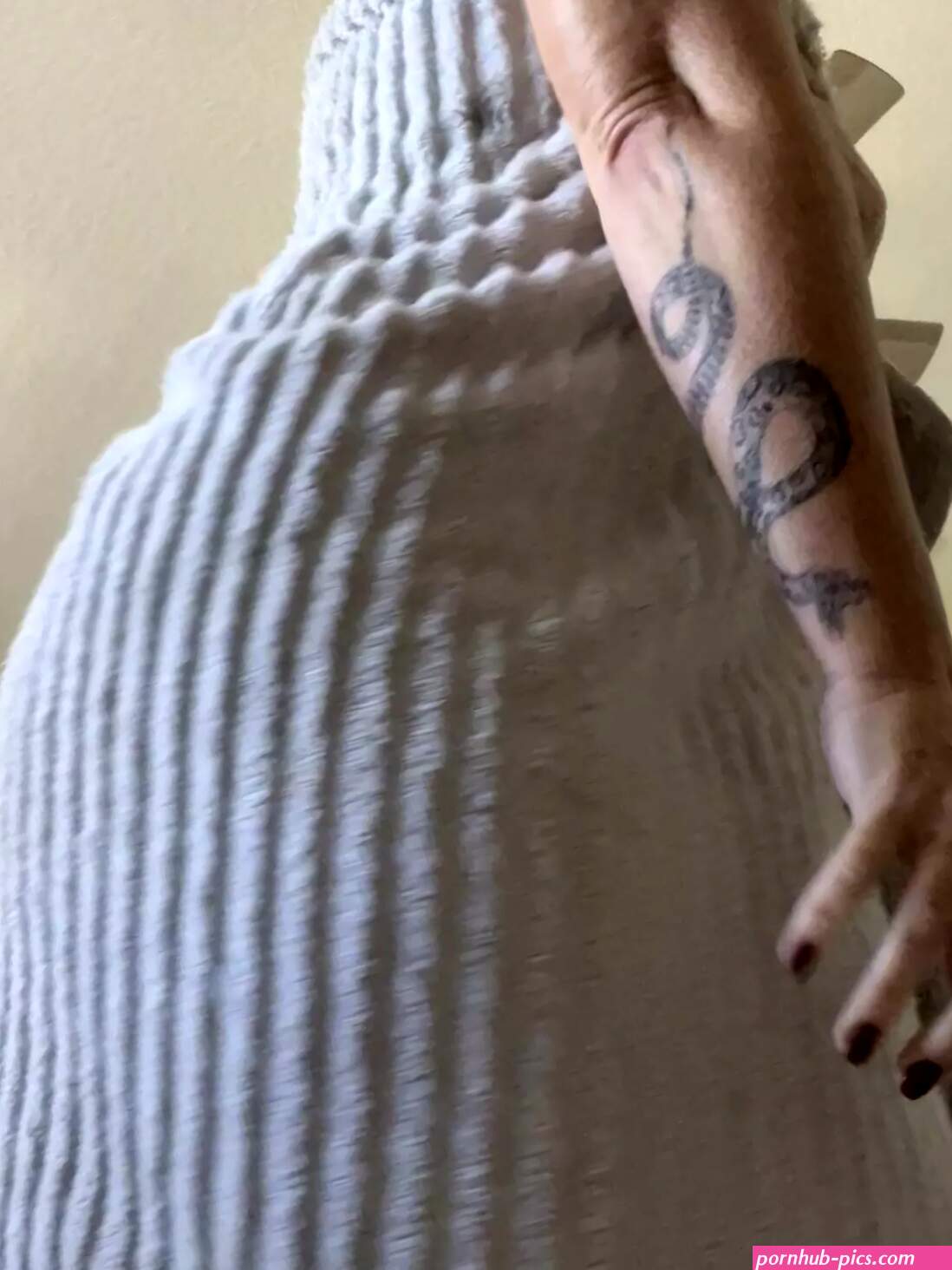 Pixxarmom Bendover Closeup Pussy Spread Twerking Video