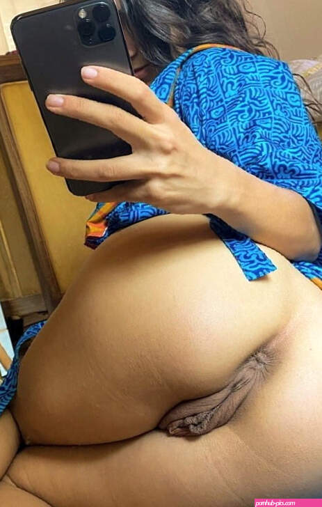 Porn pictures of black shaved pussy