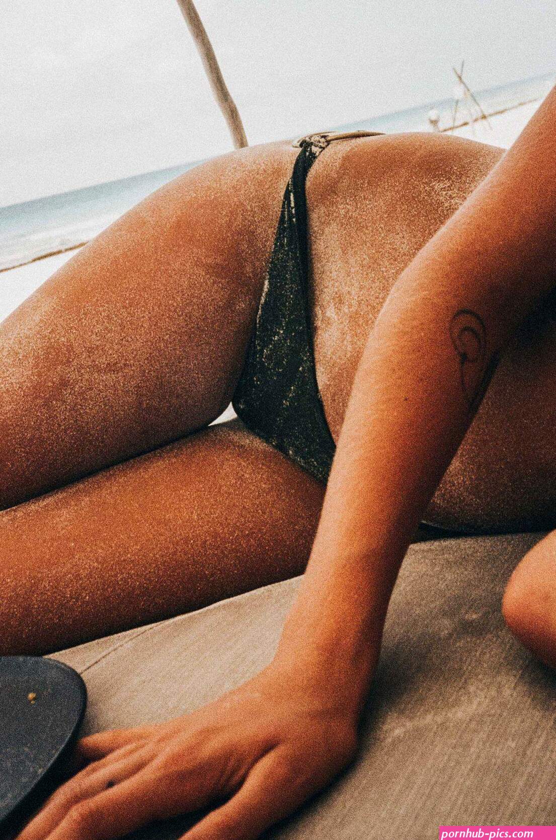 Maya Singer Sexy Topless Photoshoot by Jeff Bierman