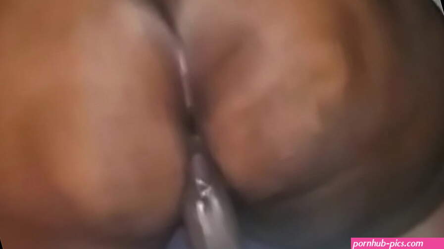 Huge African sugar mummy ass