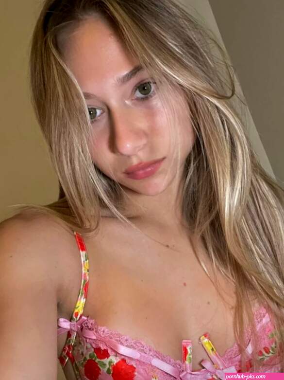 Leila Faler Nude aka leilaluuu Leaked