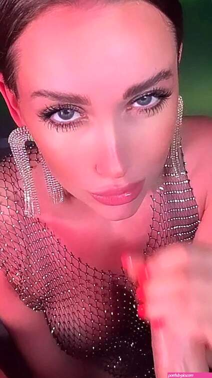 Watch Luxury girl blowjob