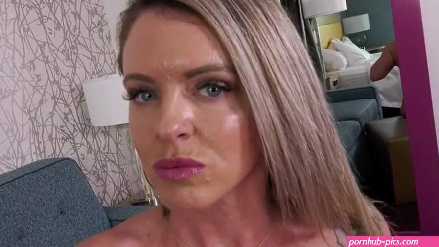 Sweet Vickie Hot Milf Anal