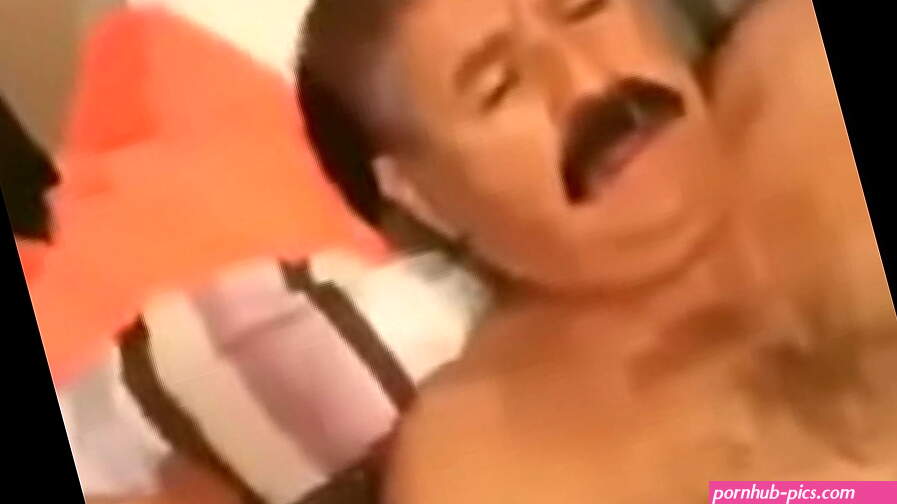 Culiando a Mi Abuelo