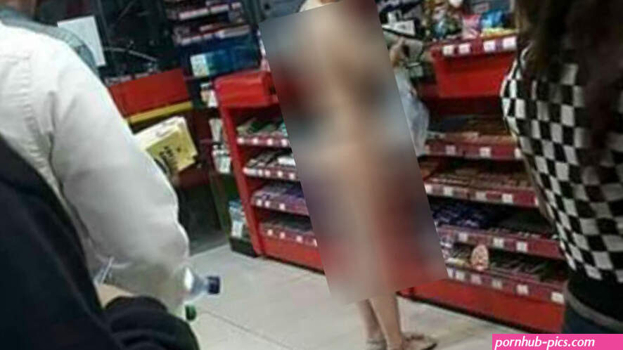 Ciri-ciri Wanita Telanjang yang Belanja di Mangga Besar