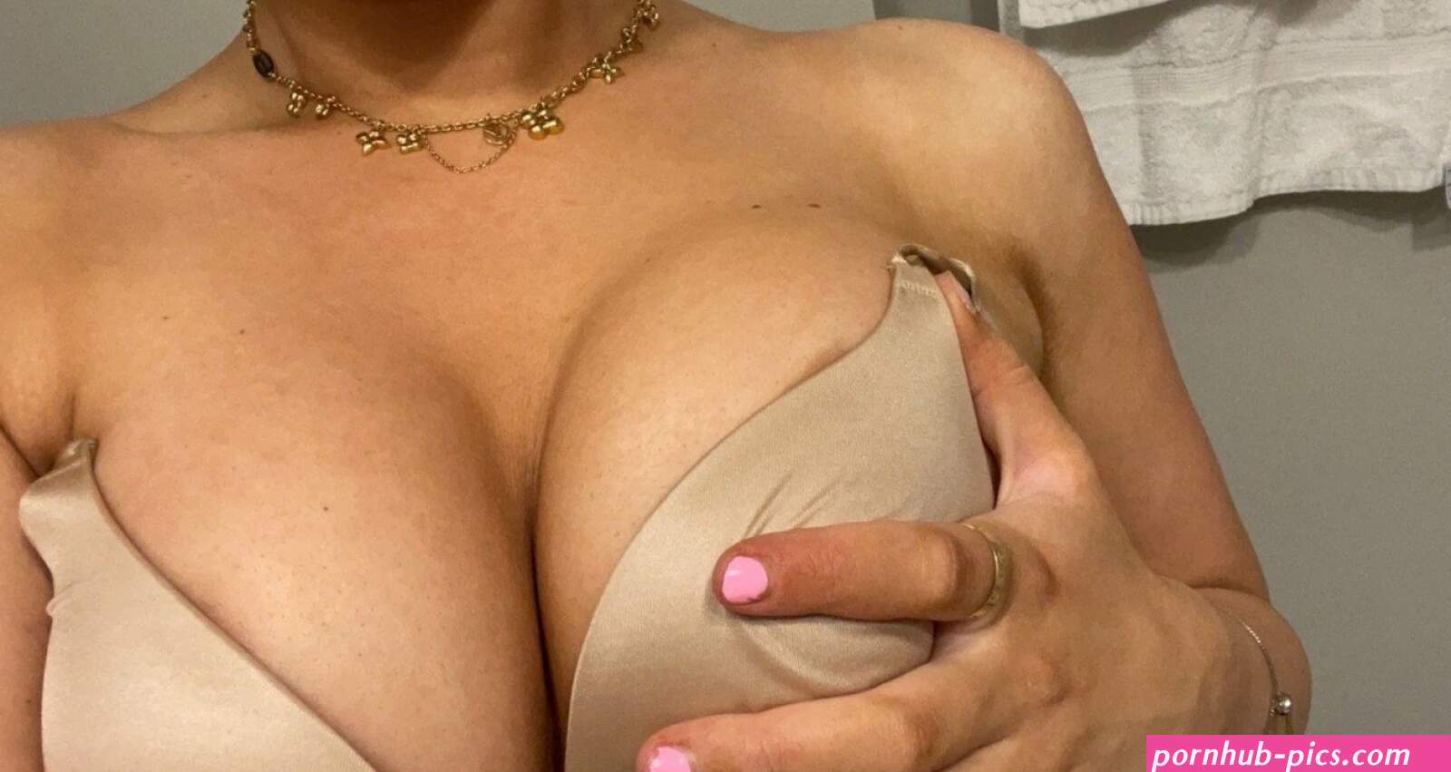 Azralifts Nude Leaked OnlyFans