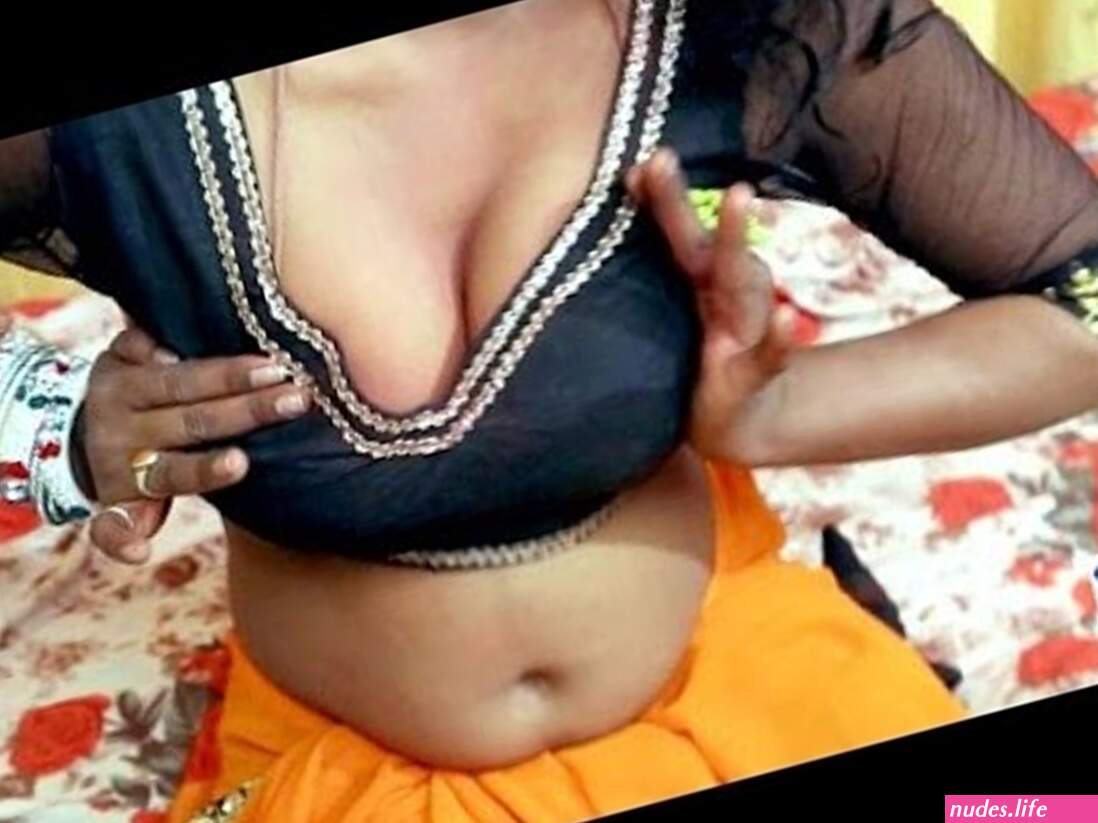 Bihari indian saree boobs images