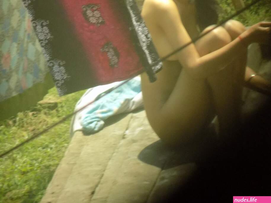 Indian girl caught naked