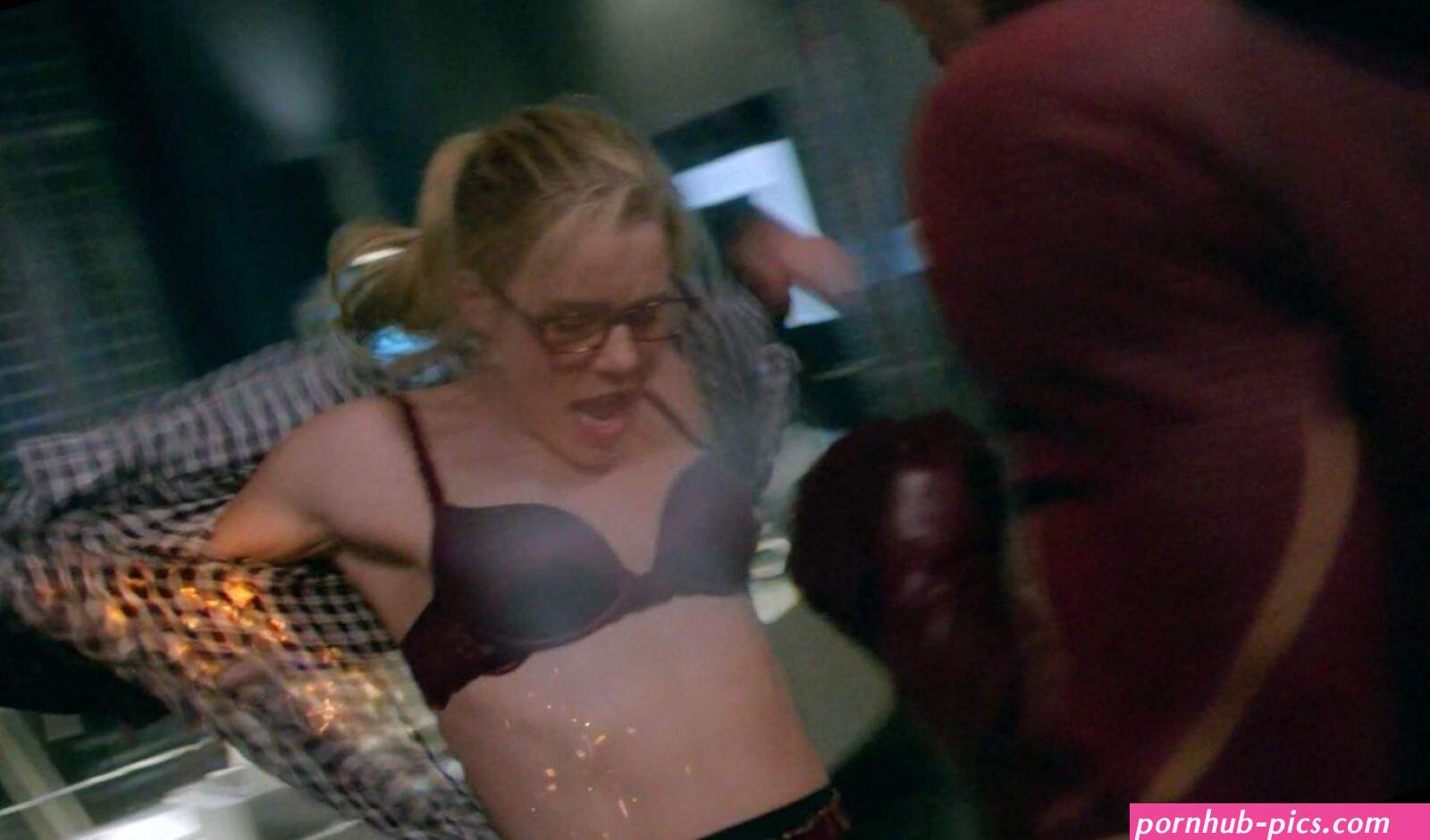Emily Bett Rickards nude pics page