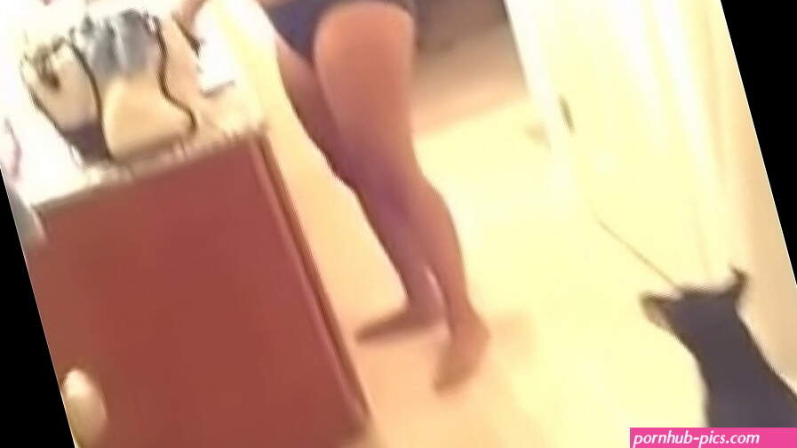 sexy aunty expose nude by her hubby in panty