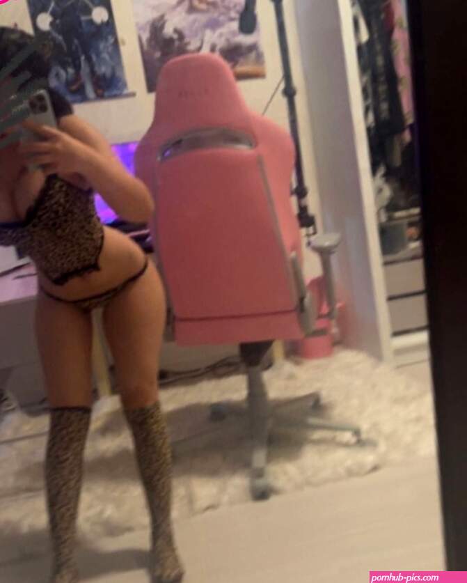 dotti meek miserable ookiiieee princesslauren Nude Leaks OnlyFans