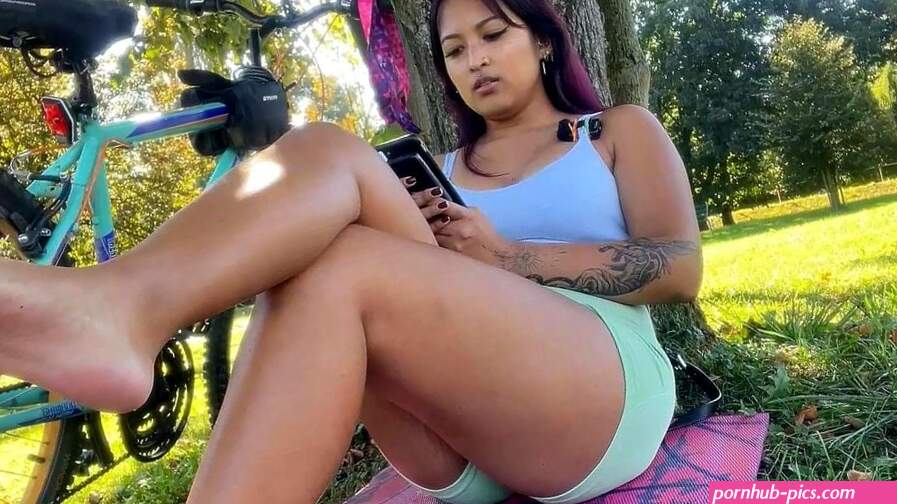 Pretty Indonesian Polish Feet Soles Foot Tease On Stream