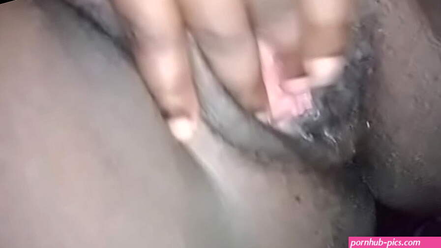Ashawo Toto finger fuck