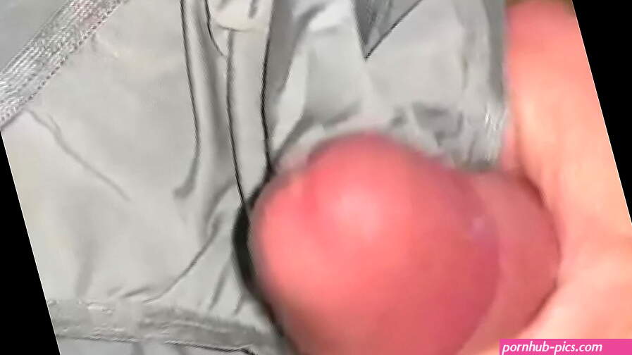 Cumming in wifes friends used panties