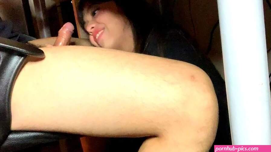 Watch Under Table BJ
