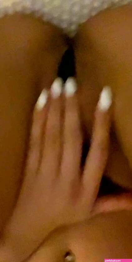 Watch online Lily Adrianne OnlyFans aka Lilyadrianne