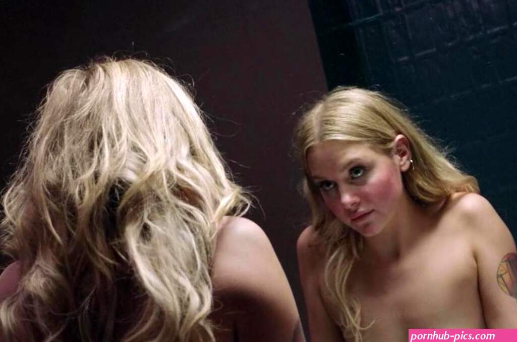 Sofia Kappel Nude Photos Collection