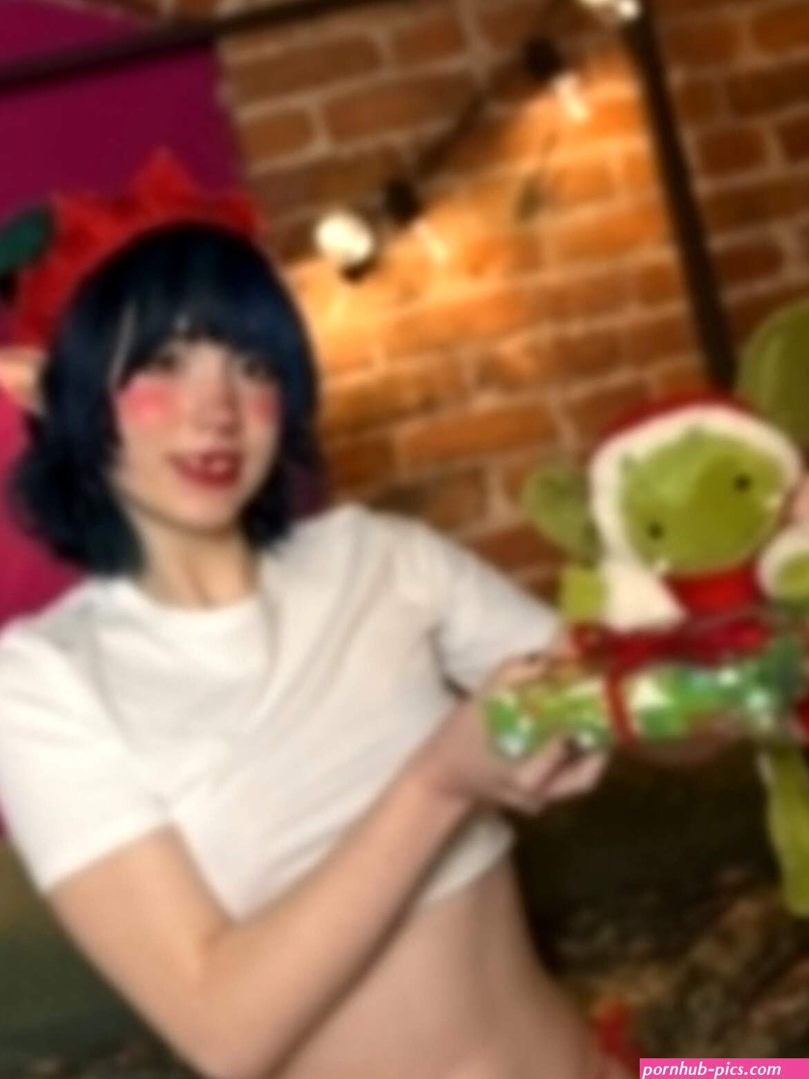 Sexy Christmas photo toothlessteddie sexy body