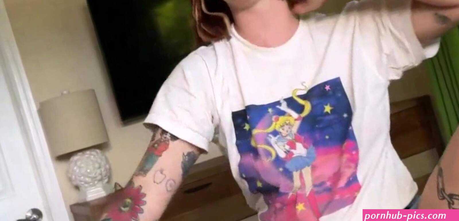 Step Sisters Redhead Best Friend Squirts Eats Cum