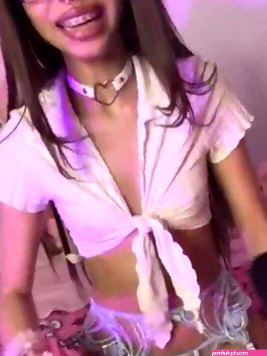 68 Recordings of zoweybunni from Chaturbate MyFreeCams Stripchat