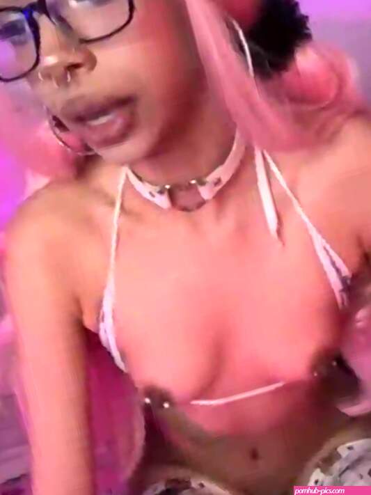 68 Recordings of zoweybunni from Chaturbate MyFreeCams Stripchat