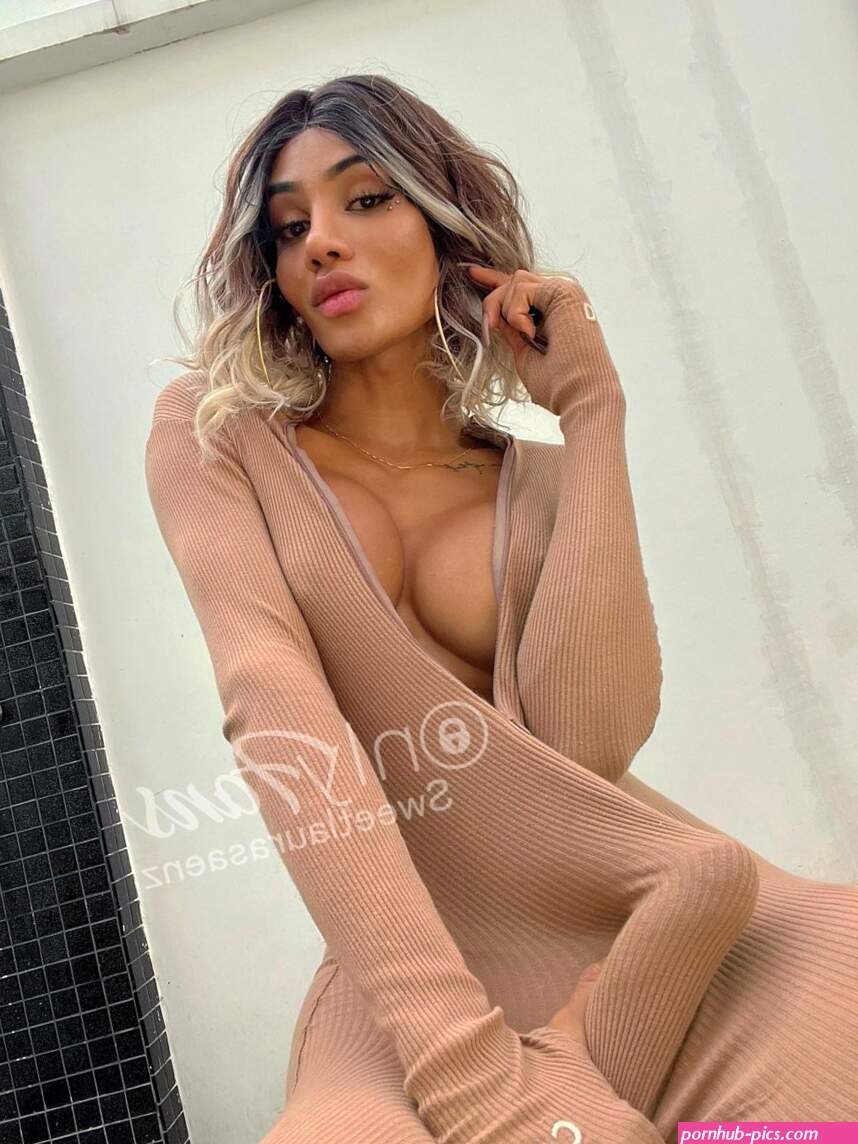 TS Laura Saenz