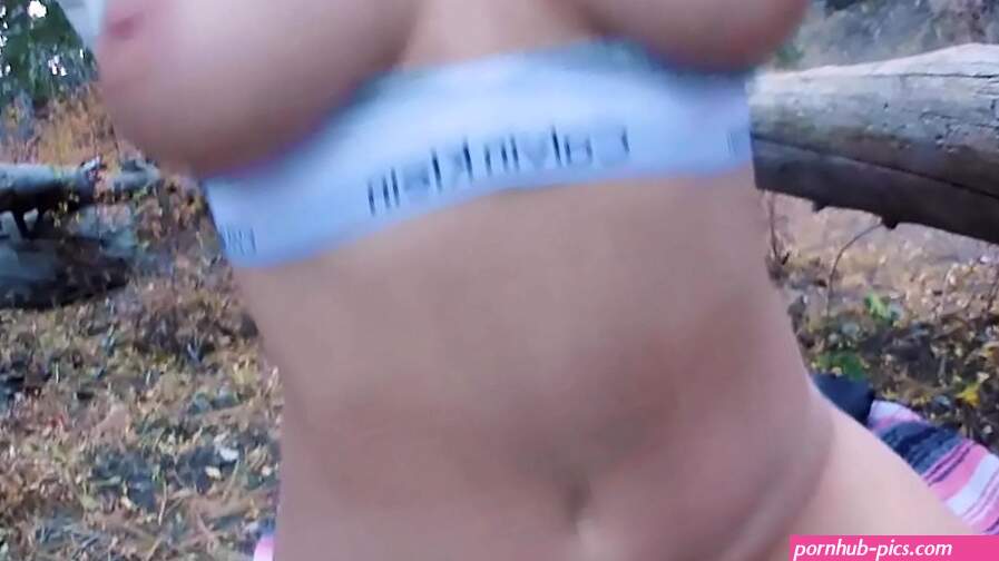 Big Teen Booty Anal Plug Hardcore Outdoor Creampie