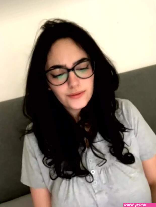 Shiftymine Big Boobs Squeezing And Bouncing On Live Onlyfans Video