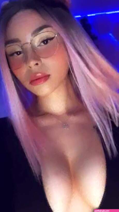 alyssa griffith on X: Help me boost my twitter account! Step 1: Retweet my post Step 2: follow my twitter alyssagriffithh Step 3: DM me a word Squirt to get free