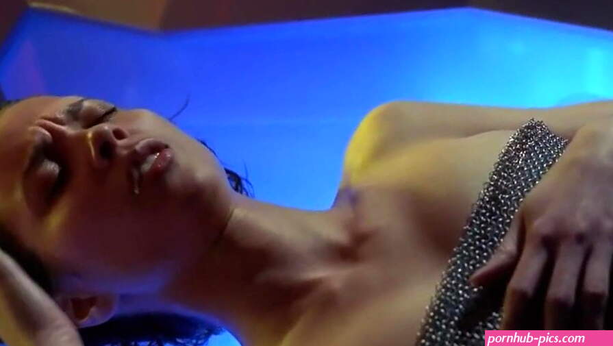 Lexa Doig: Celebrity Porn