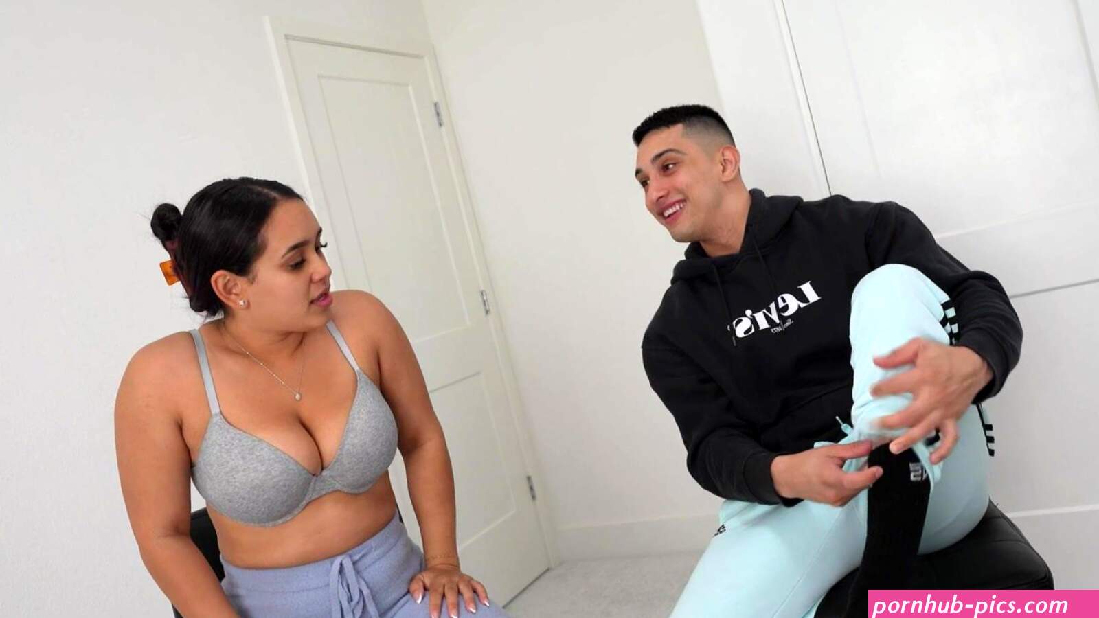 Watch online Isaac Andrea aka Isaacandandrea OnlyFans