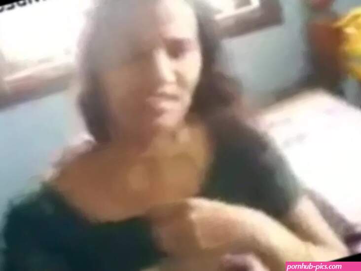 Indian mallu sucking and fucking with her boyfriend