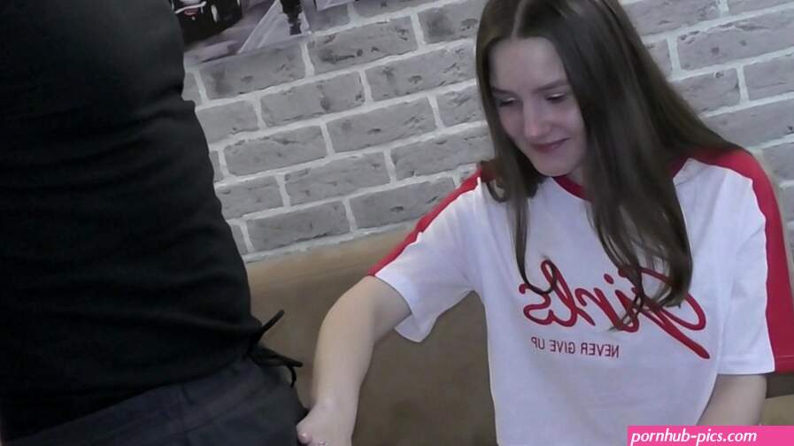 REAL ! LOSE VIRGINITY of TEEN girl ! first kiss with a guy first blowjob first vaginal experience. b. Bamby