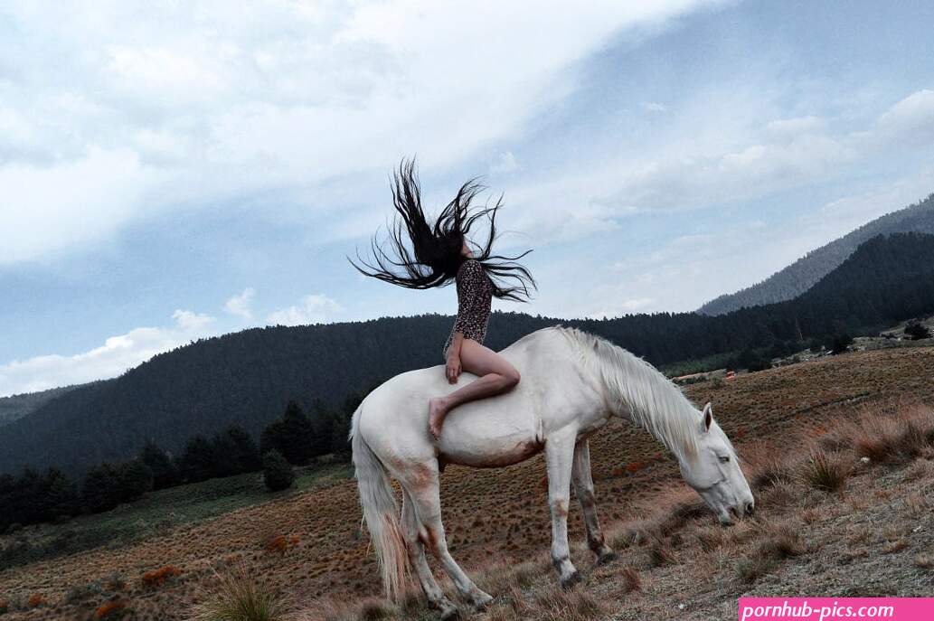ORGASM ON A HORSE. Ive been horseback riding several