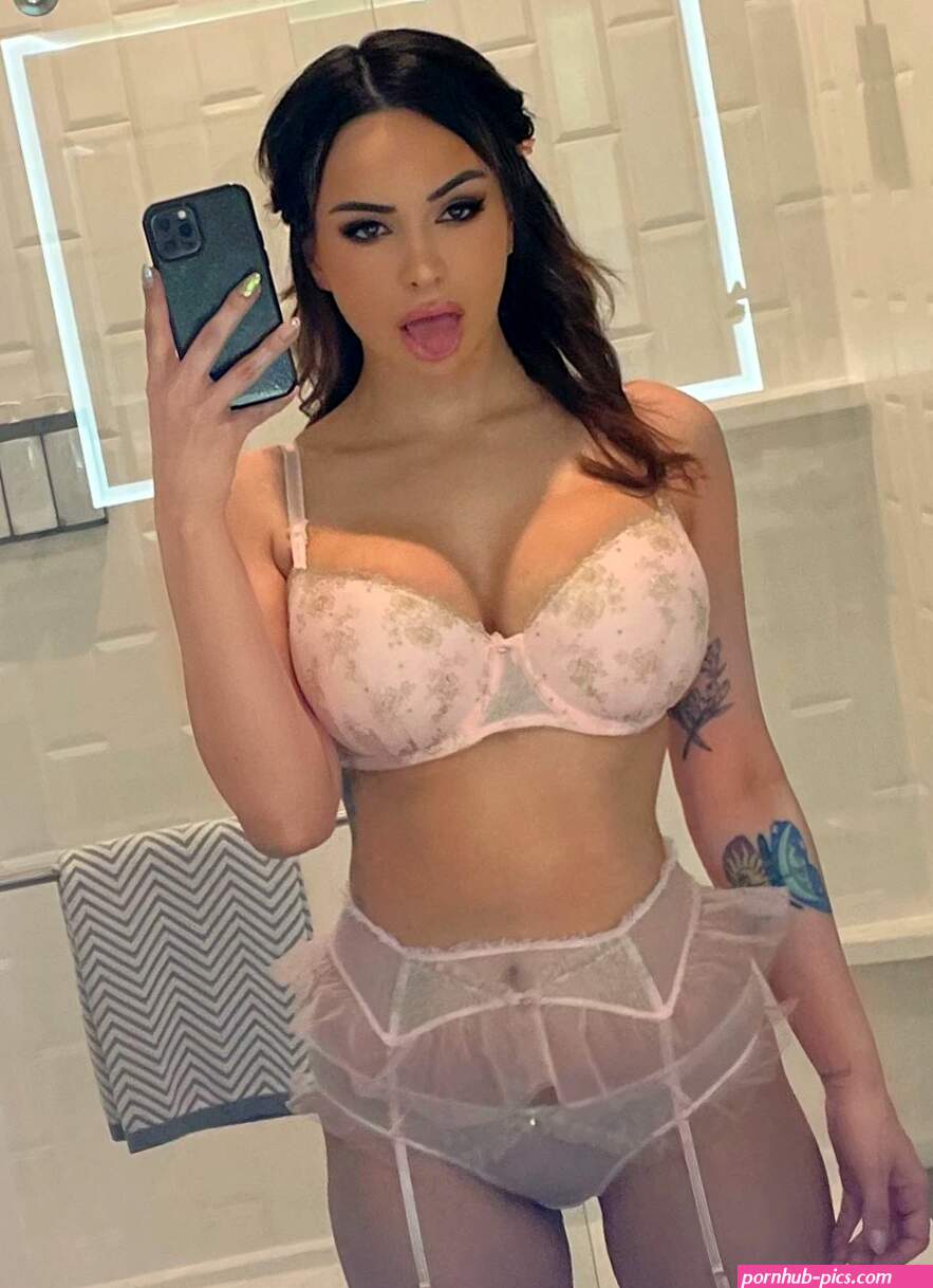 Aviana Violet