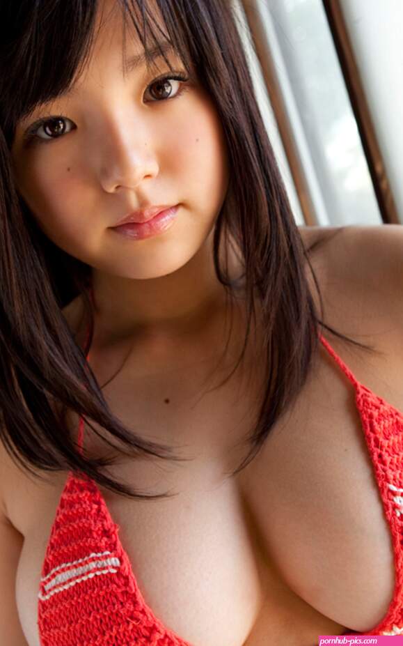 Ai Shinozaki Photos